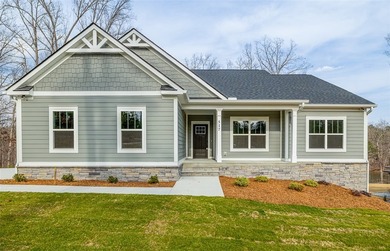 Lake Keowee Home For Sale in West Union South Carolina