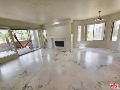 Located in the highly desirable area of Camarillo Springs, known - photo 16