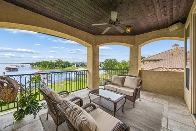 Welcome to 6212 Lakeside-an exceptional waterfront retreat on - photo 31