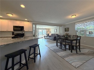 Welcome home to this beautifully maintained, move-in ready - photo 2