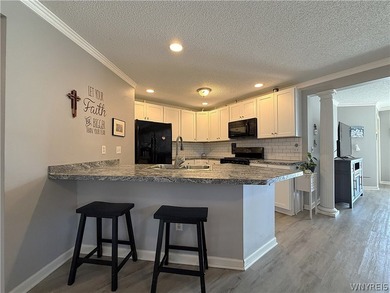 Welcome home to this beautifully maintained, move-in ready - photo 4