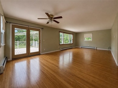 Welcome to this charming 3-bedroom, 1-bath ranch, perfectly - photo 3