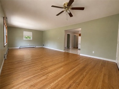 Welcome to this charming 3-bedroom, 1-bath ranch, perfectly - photo 5