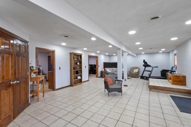 Investor opportunity near Cassville! This 20 unit complex - photo 29