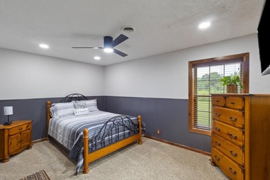 Investor opportunity near Cassville! This 20 unit complex - photo 38