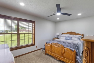 Investor opportunity near Cassville! This 20 unit complex - photo 42