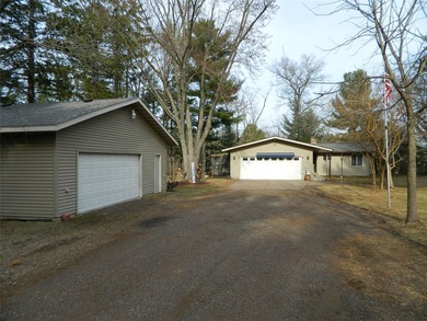 Lake Wissota/Chippewa Falls - This beautiful 3 bedroom, 2 bath - photo 4