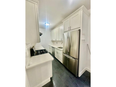 Welcome to 61-09 39th Avenue #2H in the pet-friendly Penelope - photo 6