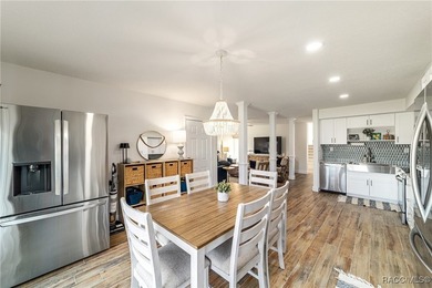 Welcome to your rare waterfront Winter retreat in The Islands at - photo 13