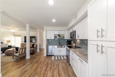 Welcome to your rare waterfront Winter retreat in The Islands at - photo 14