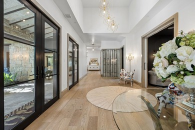 Location. Luxury. Lifestyle! Vaquero, Westlake's most exclusive - photo 3