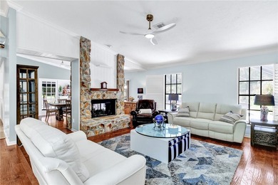 Timeless Florida charm meets golf course views in this 4BR/3BA - photo 6