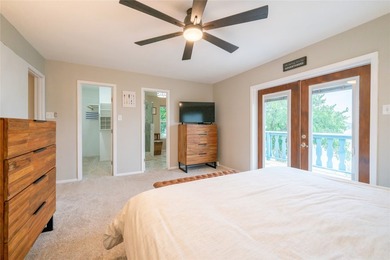 A Rare Lakefront Retreat on Lake Worth, 20 MIN. NW of Down Town - photo 19