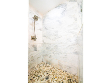 A Rare Lakefront Retreat on Lake Worth, 20 MIN. NW of Down Town - photo 23