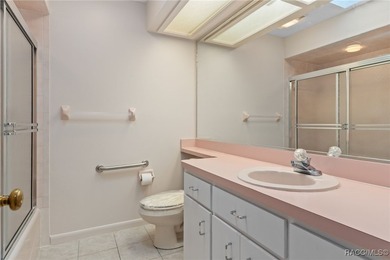 Welcoming 3 bedroom, 2 bath home in the Oakleaf Villas Community - photo 25