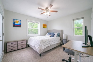 A Rare Lakefront Retreat on Lake Worth, 20 MIN. NW of Down Town - photo 27