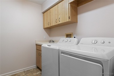 Welcoming 3 bedroom, 2 bath home in the Oakleaf Villas Community - photo 27