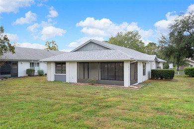 Welcoming 3 bedroom, 2 bath home in the Oakleaf Villas Community - photo 33