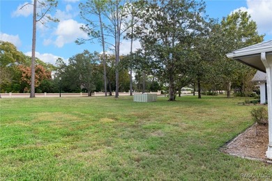 Welcoming 3 bedroom, 2 bath home in the Oakleaf Villas Community - photo 34