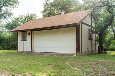 A Rare Lakefront Retreat on Lake Worth, 20 MIN. NW of Down Town - photo 36