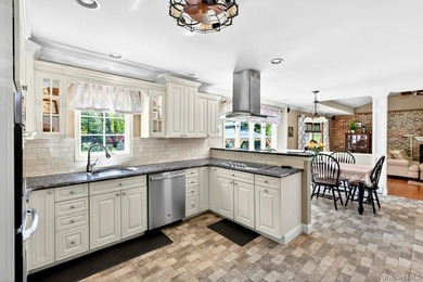 Charm meets convenience, and an abundance of space, in this - photo 10