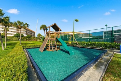 Rarely Available! DIRECT OCEAN VIEWS! Corner Unit 2 Bedroom/2 - photo 26