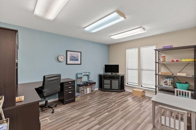 Now available for sale is a boutique office space in the heart - photo 5