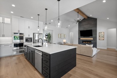 Welcome to a home that perfectly balances elegance with relaxed - photo 11