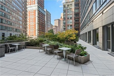 Welcome home to Residence 4M at Riverhouse. This sun-filled 1 - photo 16
