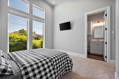 Welcome to a home that perfectly balances elegance with relaxed - photo 18