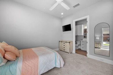 Welcome to a home that perfectly balances elegance with relaxed - photo 20