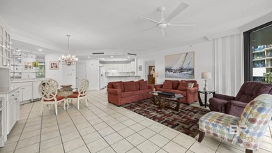 Enjoy beautiful bay views from this well-appointed 3-bedroom - photo 2