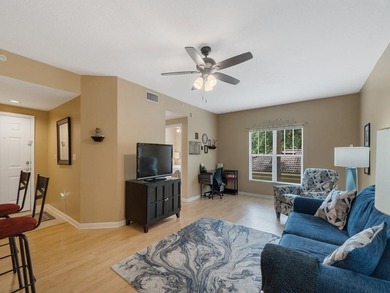 Enjoy low-maintenance Florida living in this second-floor - photo 4