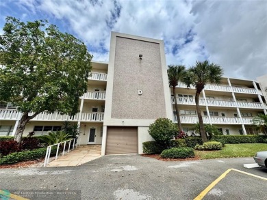 Lake Condo For Sale in Deerfield Beach, Florida