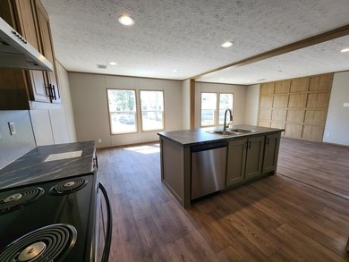 Welcome to Island Vista Estates an all aged active and vibrant - photo 3