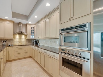 TRUE LUXURY OCEANFRONT CONDO offered Turn-key! Built in '06 - photo 5