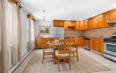 A well positioned townhouse in Sunset Park, Brooklyn, offering a - photo 3