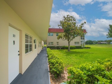 Enjoy easy Florida living in the sought-after Vista Royale 55+ - photo 3