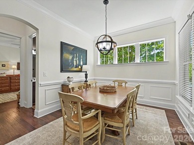 Elegant 4-bedroom home in Springfield on a private, wooded lot - photo 11