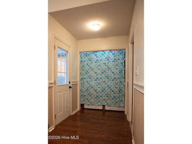 New Paint , new lighting and fans 6/27! Seller offering Up to - photo 11