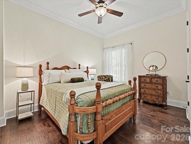 Elegant 4-bedroom home in Springfield on a private, wooded lot - photo 18