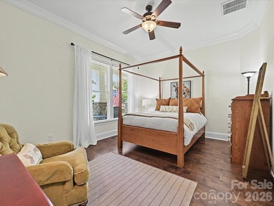 Elegant 4-bedroom home in Springfield on a private, wooded lot - photo 20