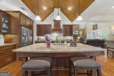 Experience luxury lakefront living on Lake Hartwell in Lavonia - photo 9