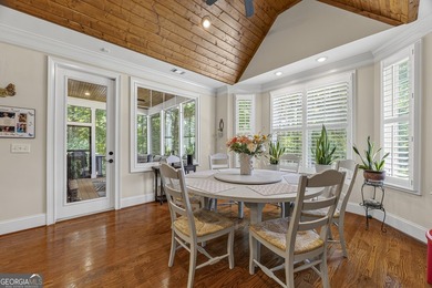Experience luxury lakefront living on Lake Hartwell in Lavonia - photo 10