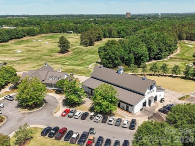 Elegant 4-bedroom home in Springfield on a private, wooded lot - photo 45