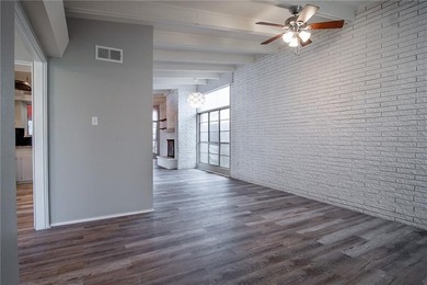 Located in the East Cliff area of Portland, Texas, this - photo 13