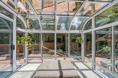 Welcome to 27 Hennesey Drive, a beautifully maintaintained Ranch - photo 16