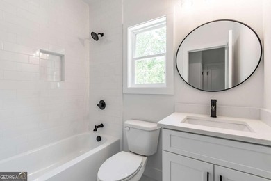 Up to $10,000 in Buyer Incentives Available! New Custom - photo 18