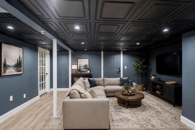 Welcome to 27 Hennesey Drive, a beautifully maintaintained Ranch - photo 23