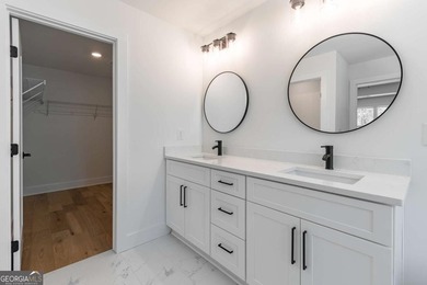 Up to $10,000 in Buyer Incentives Available! New Custom - photo 26